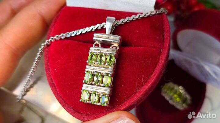 Подвеска с хризолитами 2,52ct, 37*11мм, 8,06гр 925