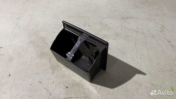 Пепельница задняя Mercedes Benz W203