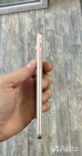 iPhone 8 Plus, 64 ГБ