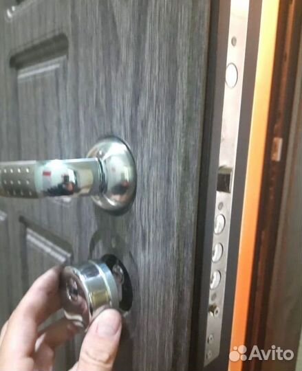 Замена вскытие замков, замена личинок