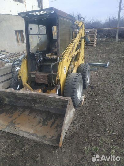 Мини-погрузчик UNC 060, 1989