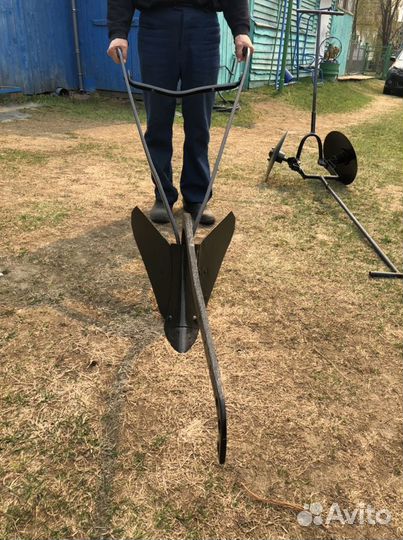 Конный окучник