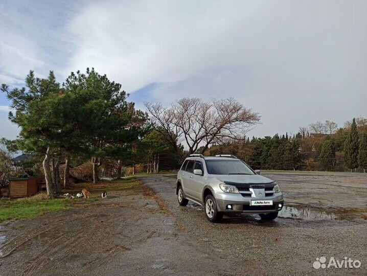 Mitsubishi Outlander 2.0 МТ, 2006, 270 000 км
