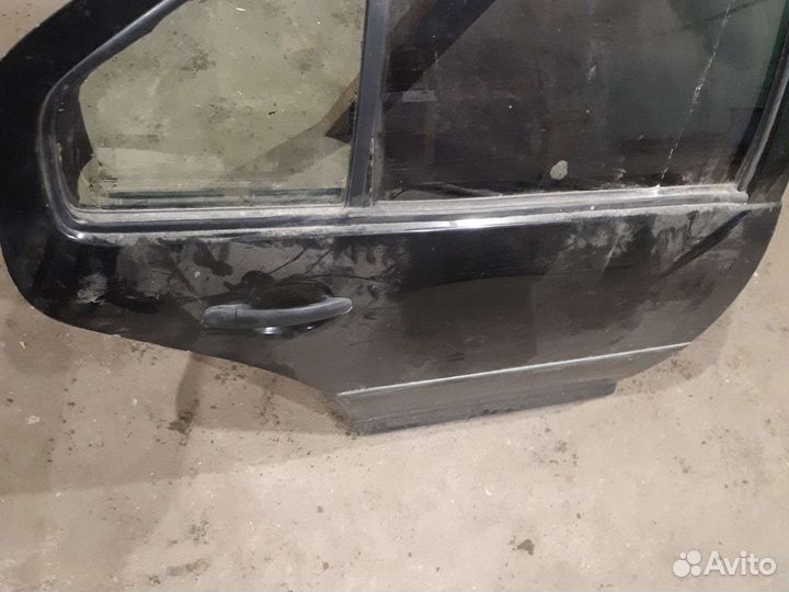 Задняя правая дверь фольксваген бора