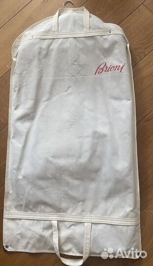 Мужской костюм brioni