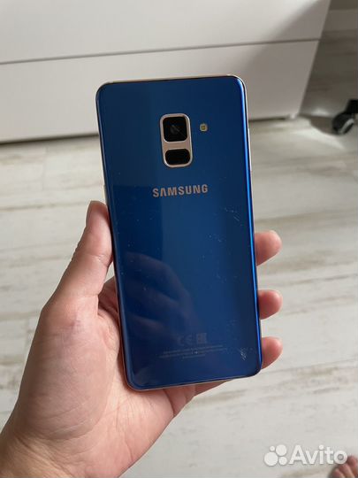 Телефон Samsung