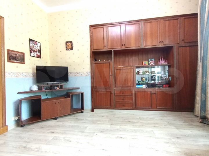 2-к. квартира, 53,7 м², 2/4 эт.