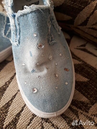 Продам Слипоны для девочки