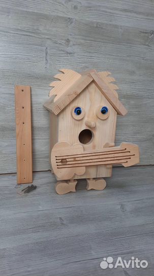 Скворечники, кормушки для птиц из дерева