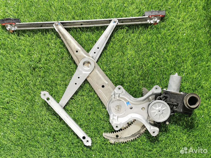 Стеклоподъемник Toyota передний левый