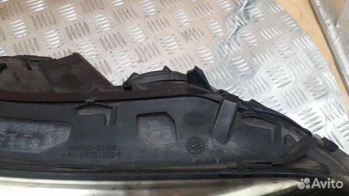 Фара правая BMW 5-Series/M5