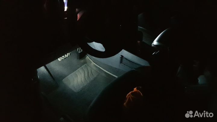 Подсветка зоны ног mitsubishi lancer/outlander xl