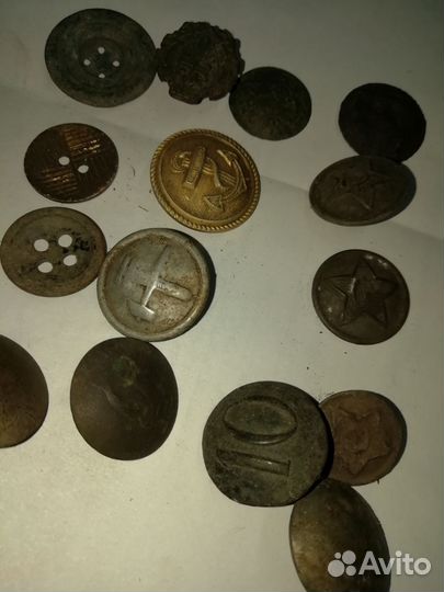 Пуговицы