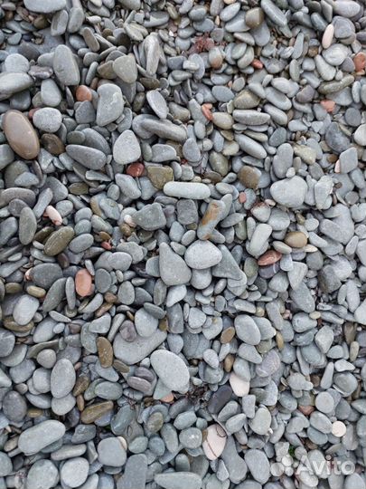 Декоративная галька (мелкие камушки 20-70 мм)