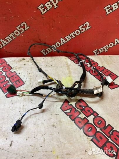 Проводка двери задняя правая Nissan X-Trail T32