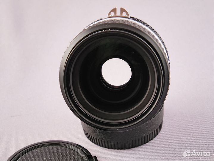 Объектив Nikon Nikkor 35mm 2.0 AI-s