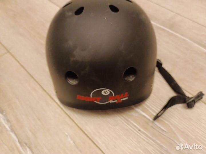 Шлем для самоката и для bmx