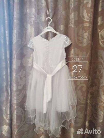 Нарядное платье для девочки 110 116