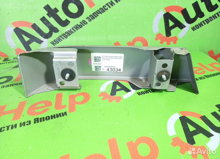 Ресничка nissan sunny FB15 задняя правая