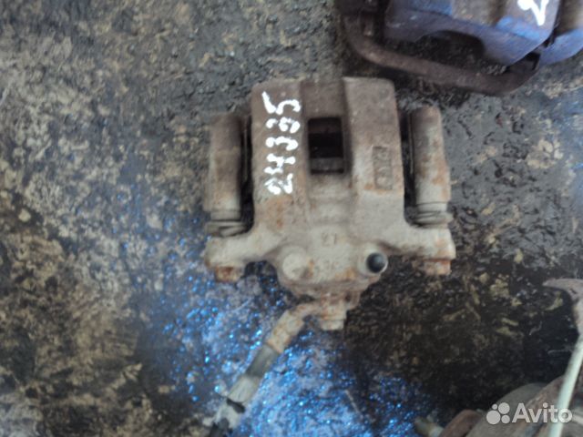 Суппорт торомозной правый задний Nissan Murano 3.5