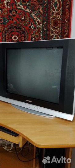 Телевизор samsung