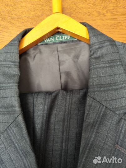 Костюм мужской