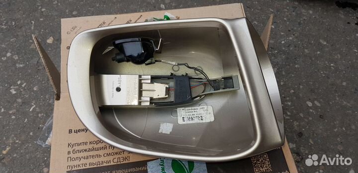 Зеркало правое