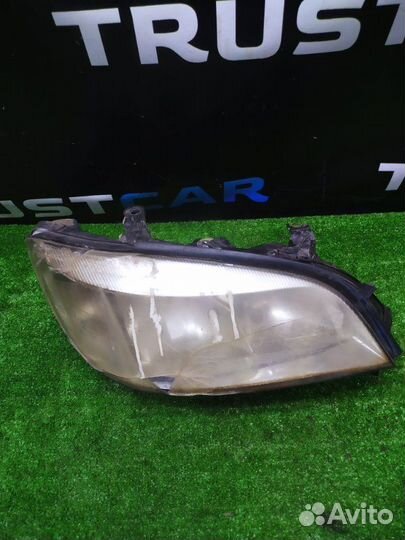 Фара галогеновая передняя правая Opel Zafira