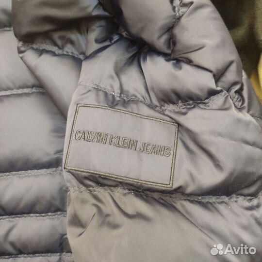 Calvin klein пуховик xs