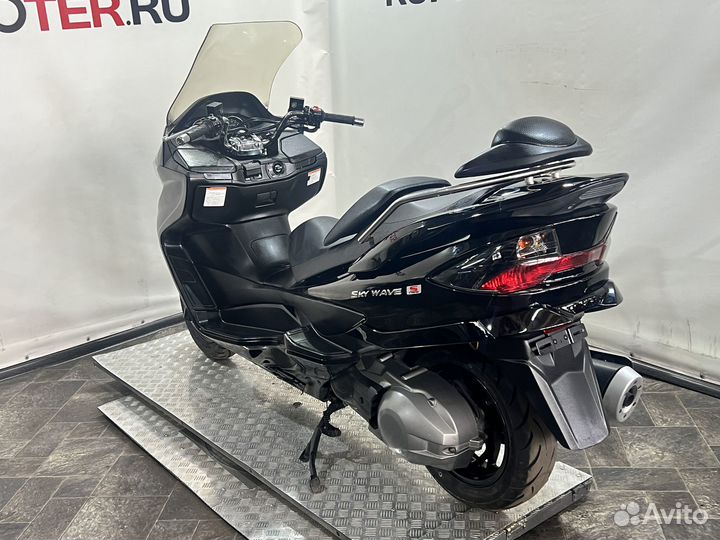 Скутер Suzuki Burgman (SkyWave) 400