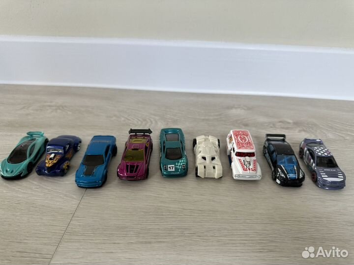 Hot wheels машинки