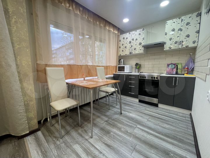 2-к. квартира, 46 м², 1/5 эт.