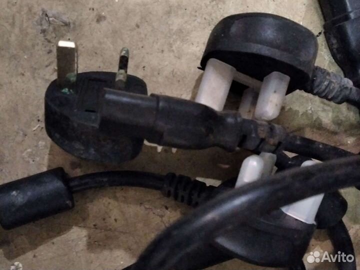 Сетевой английская вилка