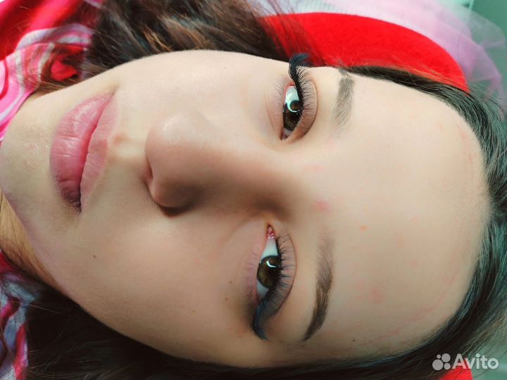 Наращивание ресниц. Оформление бровей