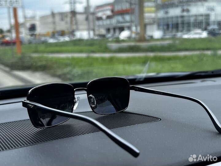Солнцезащитные очки с поляризацией