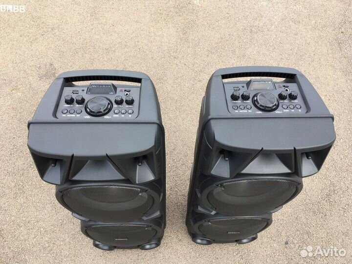 Портативная колонка с микрофоном