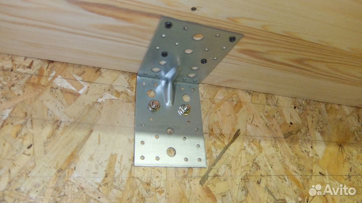 Крепежный уголок усиленный 50*50*35*2мм