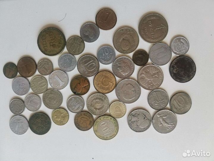 Старинные монеты разных стран мира