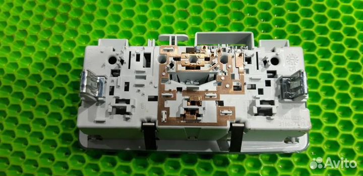 Плафон салонный Chevrolet Cruze J300