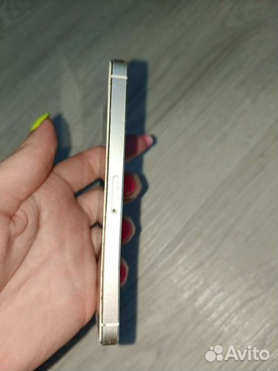 Телефон iPhone 5s на разбор