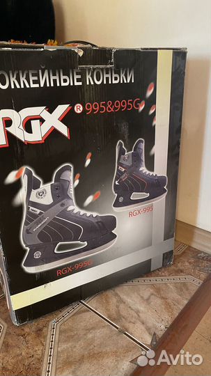 Коньки хоккейные