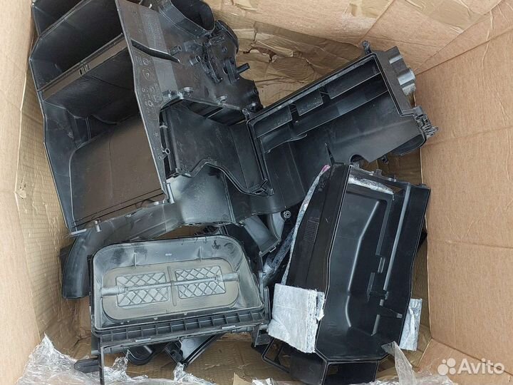 Корпус печки частями Skoda Fabia 2