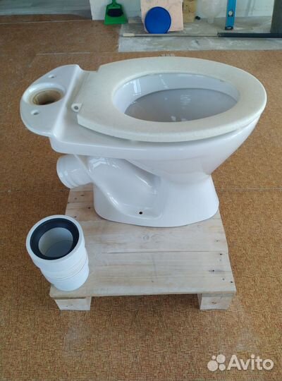 Унитаз без бачка, раковина эмалированная