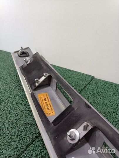 Накладка крышки багажника Renault Fluence K4M838