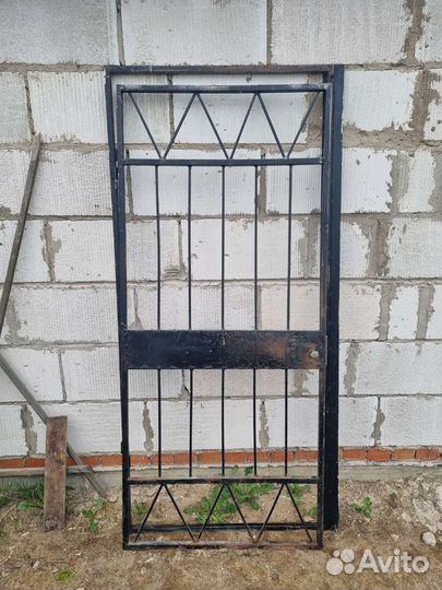 Металлическая калитка