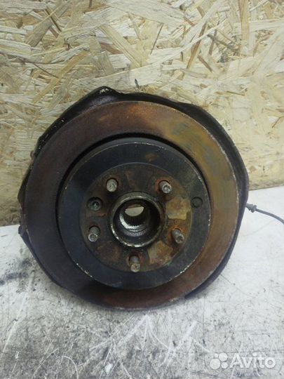 Кулак подвески задний левый Land Rover Discovery 4