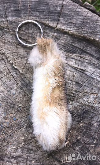 Лапка Кролика на цепочке заряженная