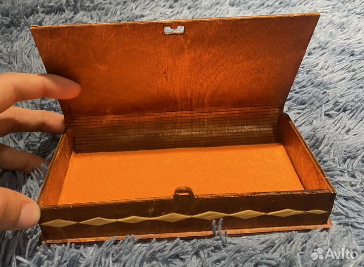 Шкатулка из дерева ручной работы