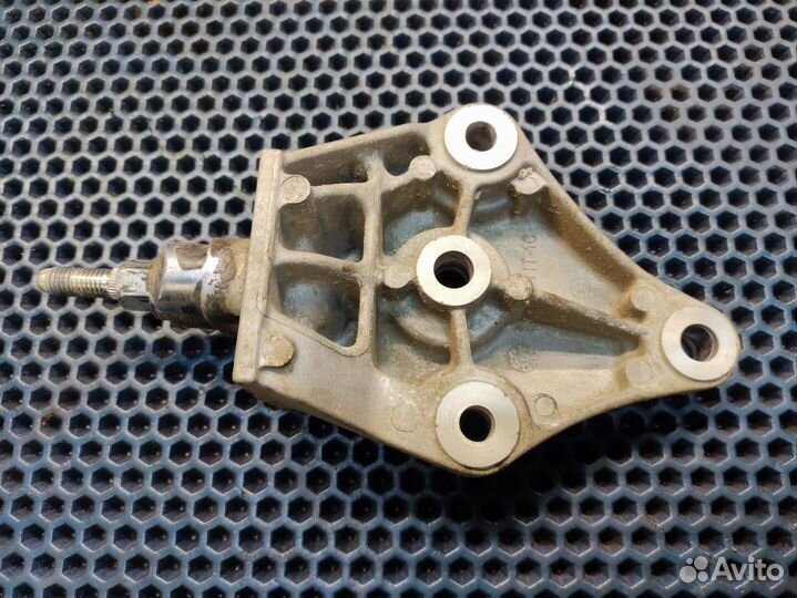 Кронштейн кпп левый Nissan qashqai j11