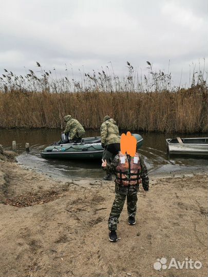 Лодка надувная Gladiator E380PRO